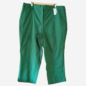 Lane Bryant Green 4-Season Slim Capri Pants Size‎ 22 Plus Stretch Comfort